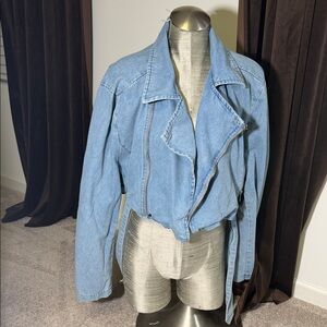 PrettyLittleThing women’s US size 18 Light Blue Denim Jacket